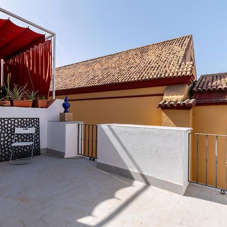 House Sevillana Parking Sevilha Exterior foto