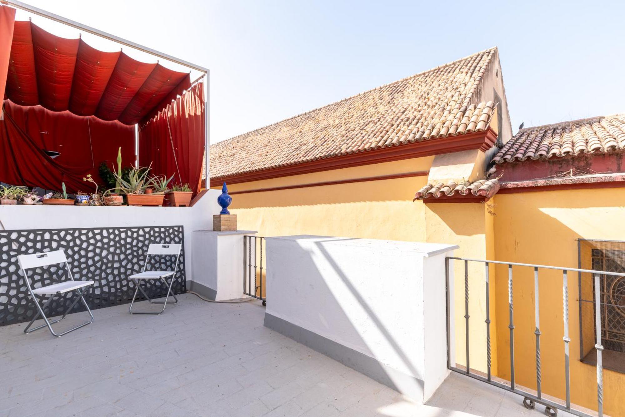 House Sevillana Parking Sevilha Exterior foto