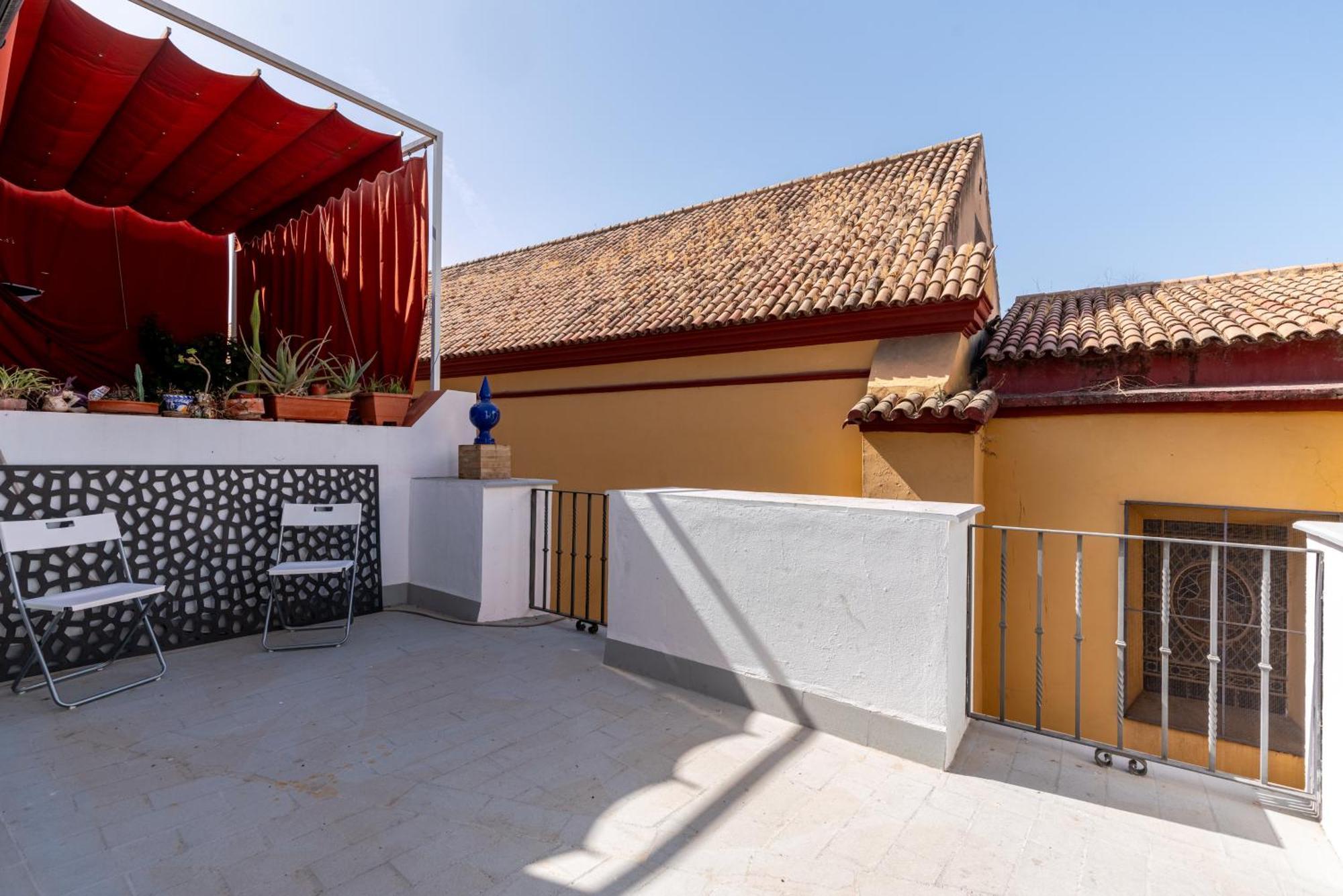 House Sevillana Parking Sevilha Exterior foto